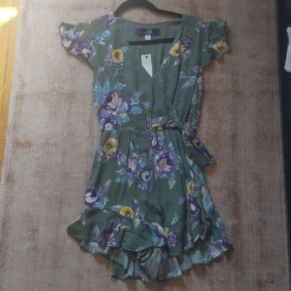 Francesca's romper - Picture 2 of 4